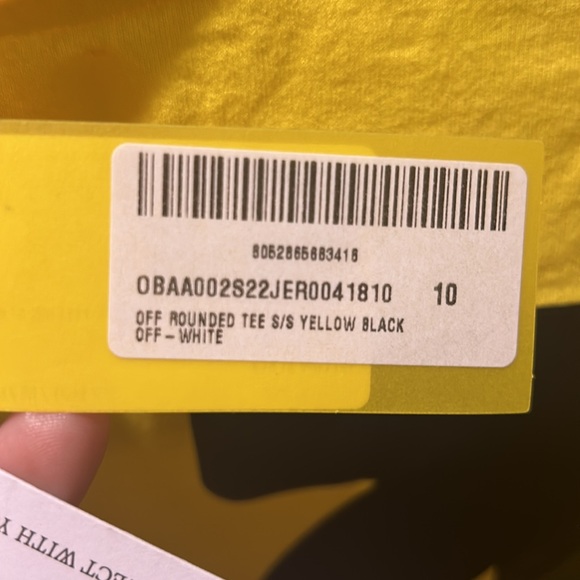 Host pick ⭐️NWT Off-White Kids Yellow & Black Arrow T-Shirt
by Off-White size 10 - Picture 10 of 10